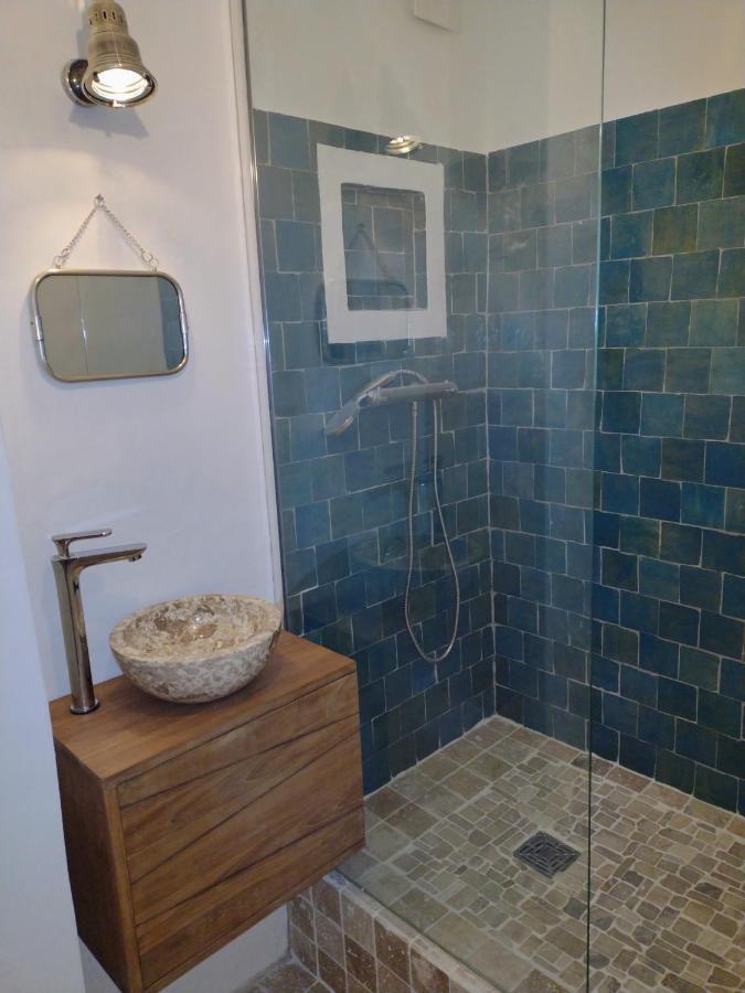 La Maison Des Autres, Piscine Chauffee, Chambres D'Hotes Proches Uzes, Nimes, Pont Du Gard Saint-Genies-de-Malgoires Екстериор снимка