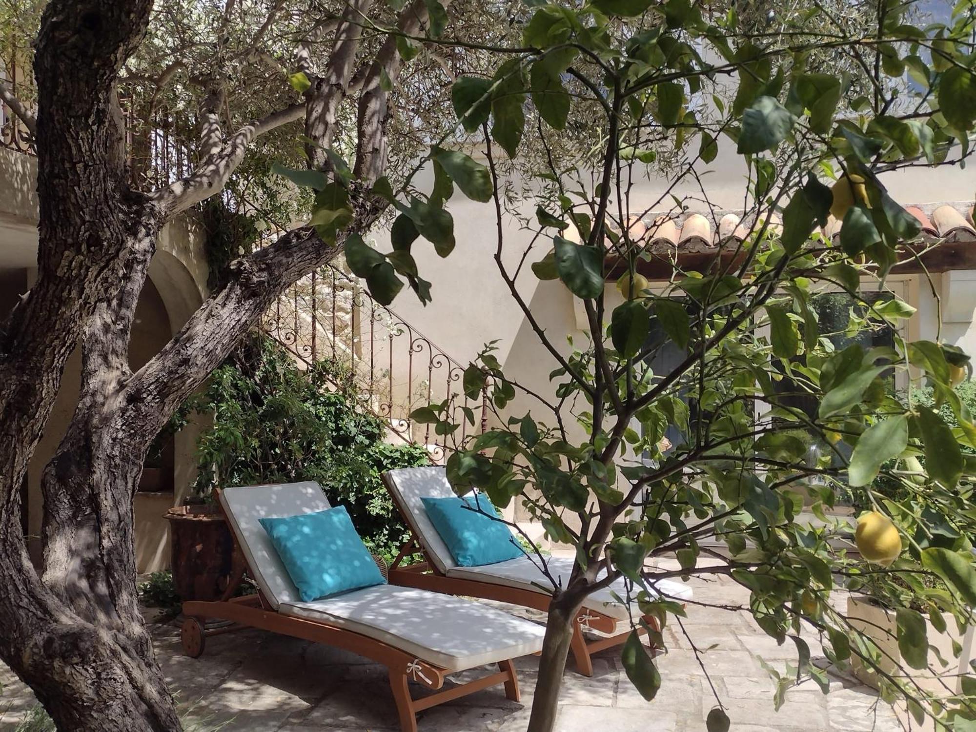 La Maison Des Autres, Piscine Chauffee, Chambres D'Hotes Proches Uzes, Nimes, Pont Du Gard Saint-Genies-de-Malgoires Екстериор снимка